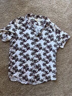 Casual Short-Sleeve Floral Button-Down Shirt - White with Brown Floral
